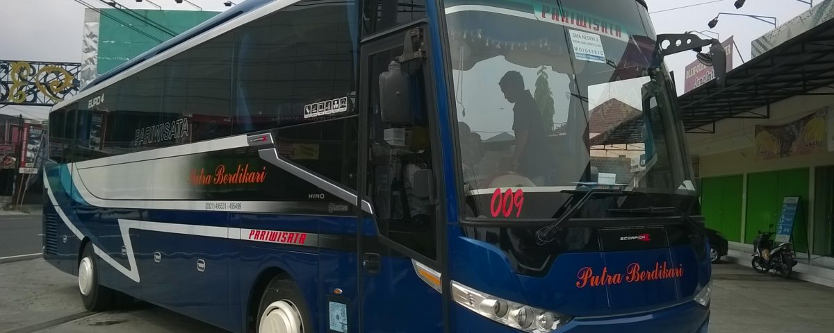 Bus Pariwisata Surabaya